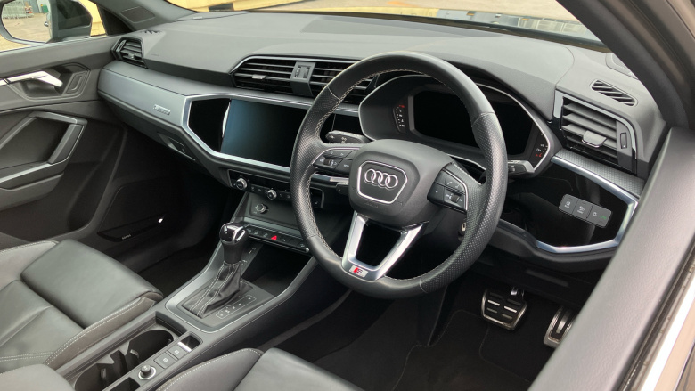 Audi Q3 35 TFSI S Line 5dr S Tronic Petrol Estate